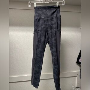 Zyia Camouflage mesh sides Leggings size 4